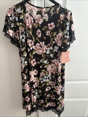Floral Chiffon Shift Dress in Black and Pink - Perfectly Priced